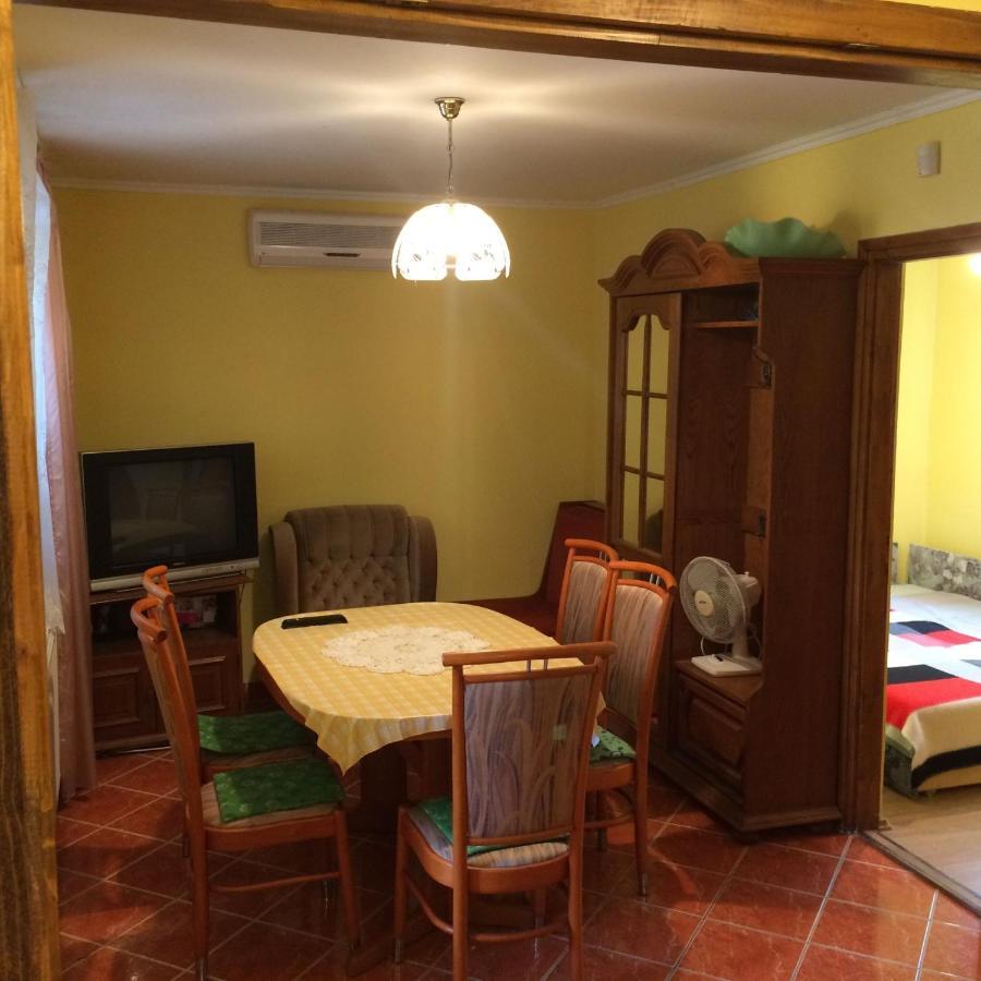David Apartman Gárdony Extérieur photo