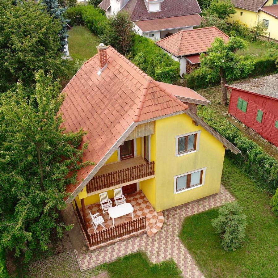 David Apartman Gárdony Extérieur photo